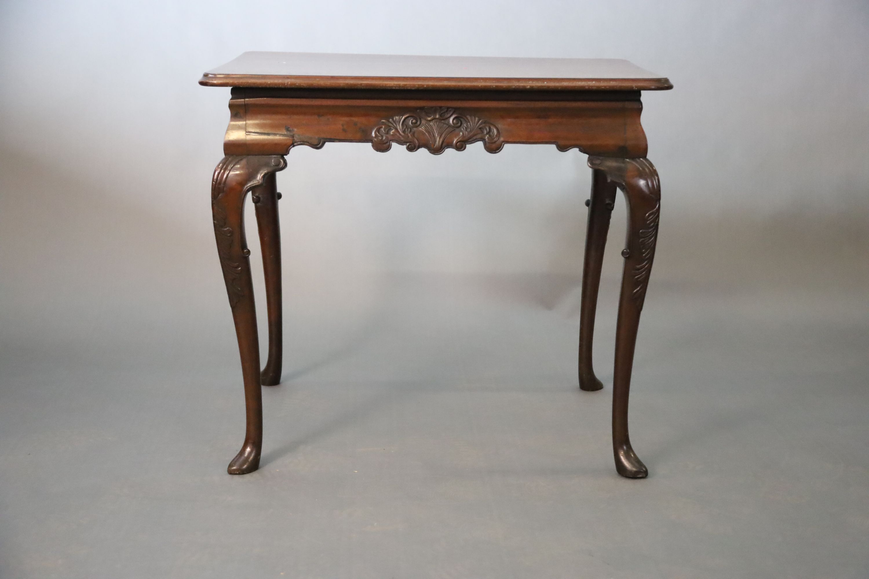 A George I style mahogany centre table, W.81.5cm D.56cm H.71cm.